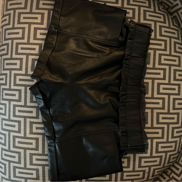 Aritzia Wilfred Vegan Leather Black High Waisted Shorts - Picture 6 of 8